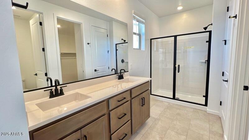 8C5F1166-