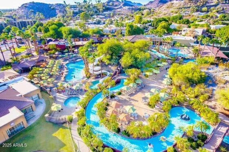 Lazy River - Hilton Resort at the Peak