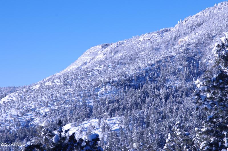 Mountain Snow1