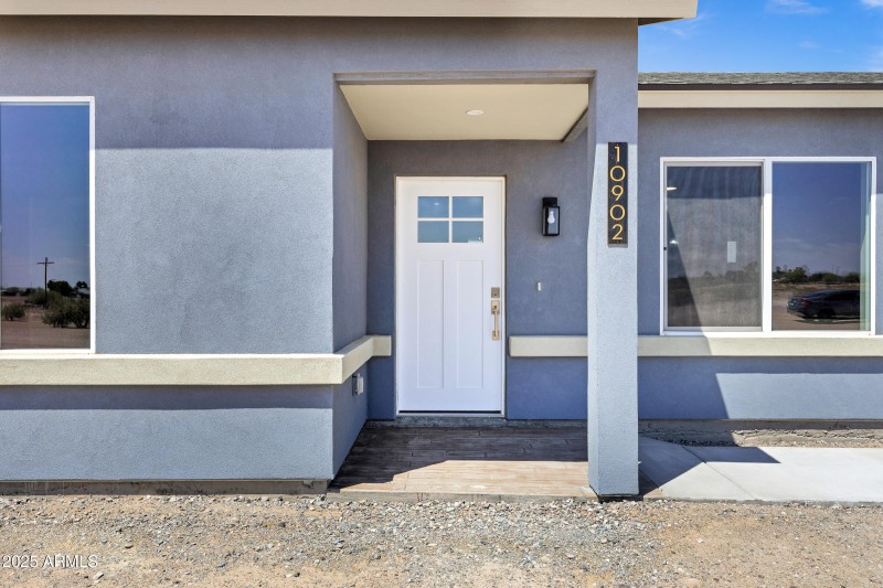 10902 E Angus Ln-4
