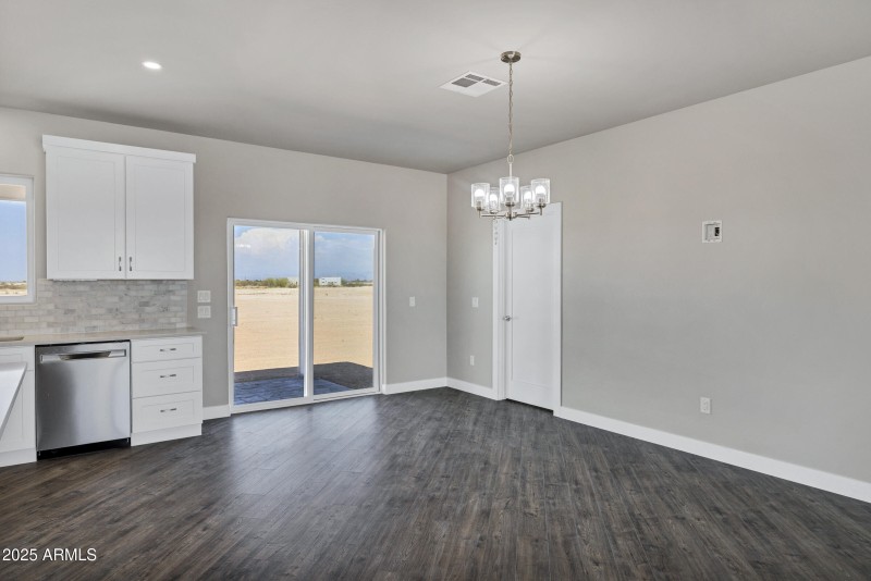 10902 E Angus Ln-9