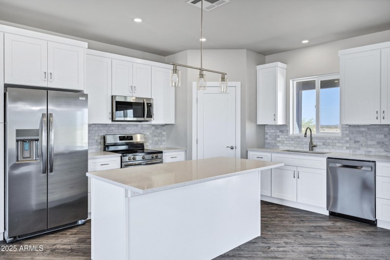 10902 E Angus Ln-11
