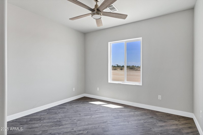 10902 E Angus Ln-15
