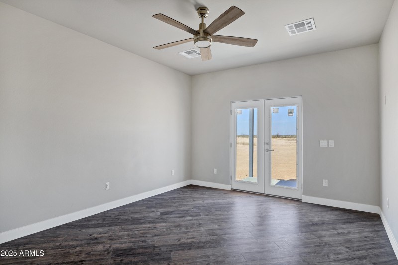 10902 E Angus Ln-18