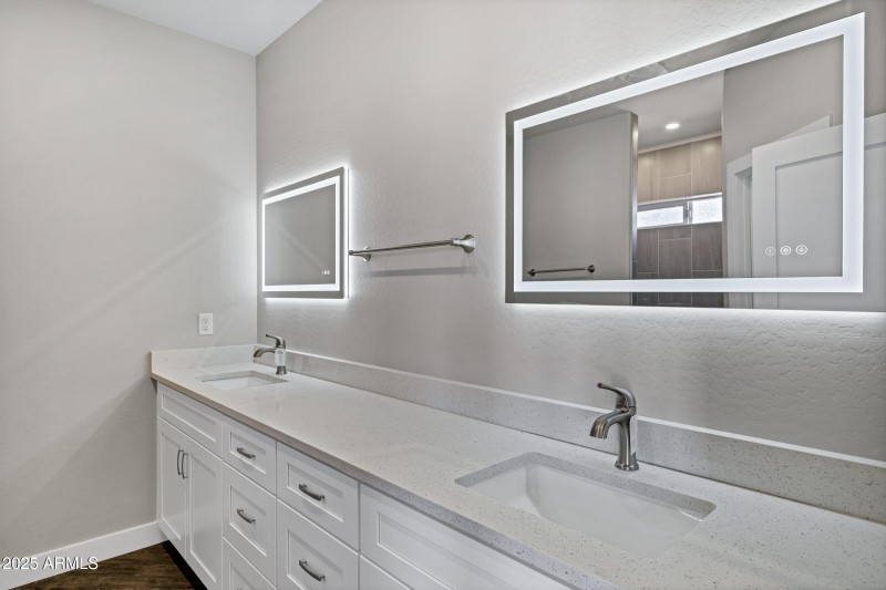 10902 E Angus Ln-20