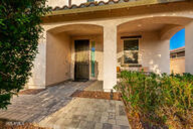 House Front 10