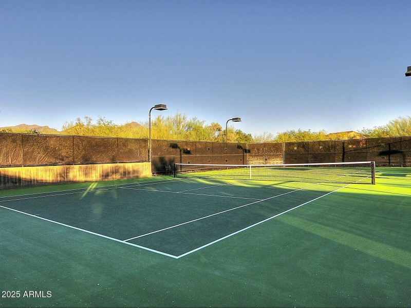 LIghted Community Tennis Courts