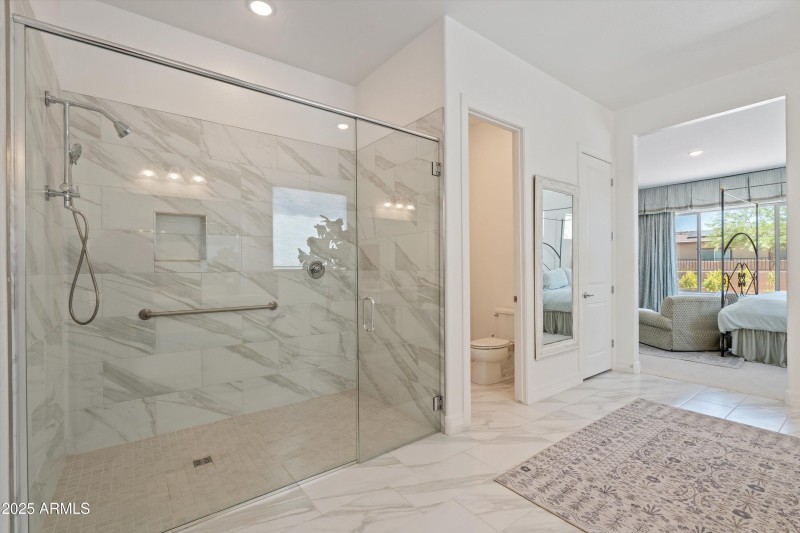 31-Primary Shower