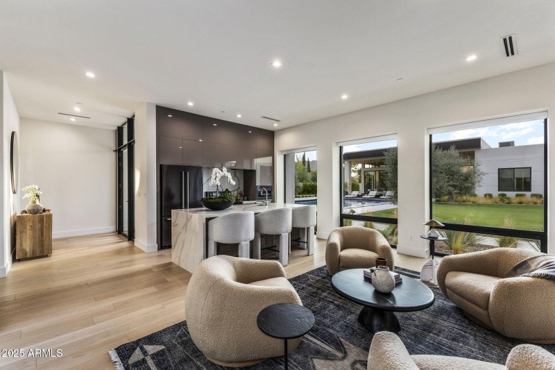Guest House Living