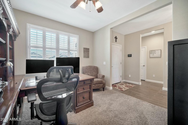 OFFICE/DEN