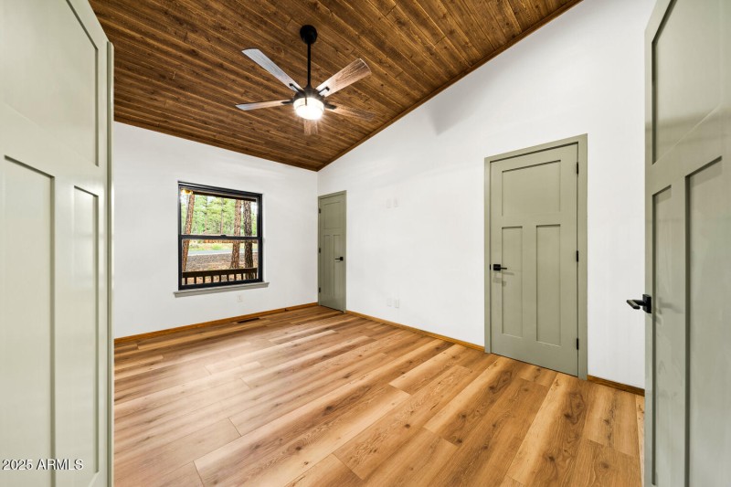 Bedroom/Office