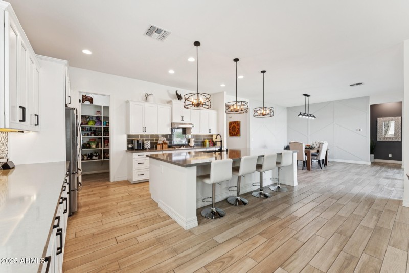 007-kitchen