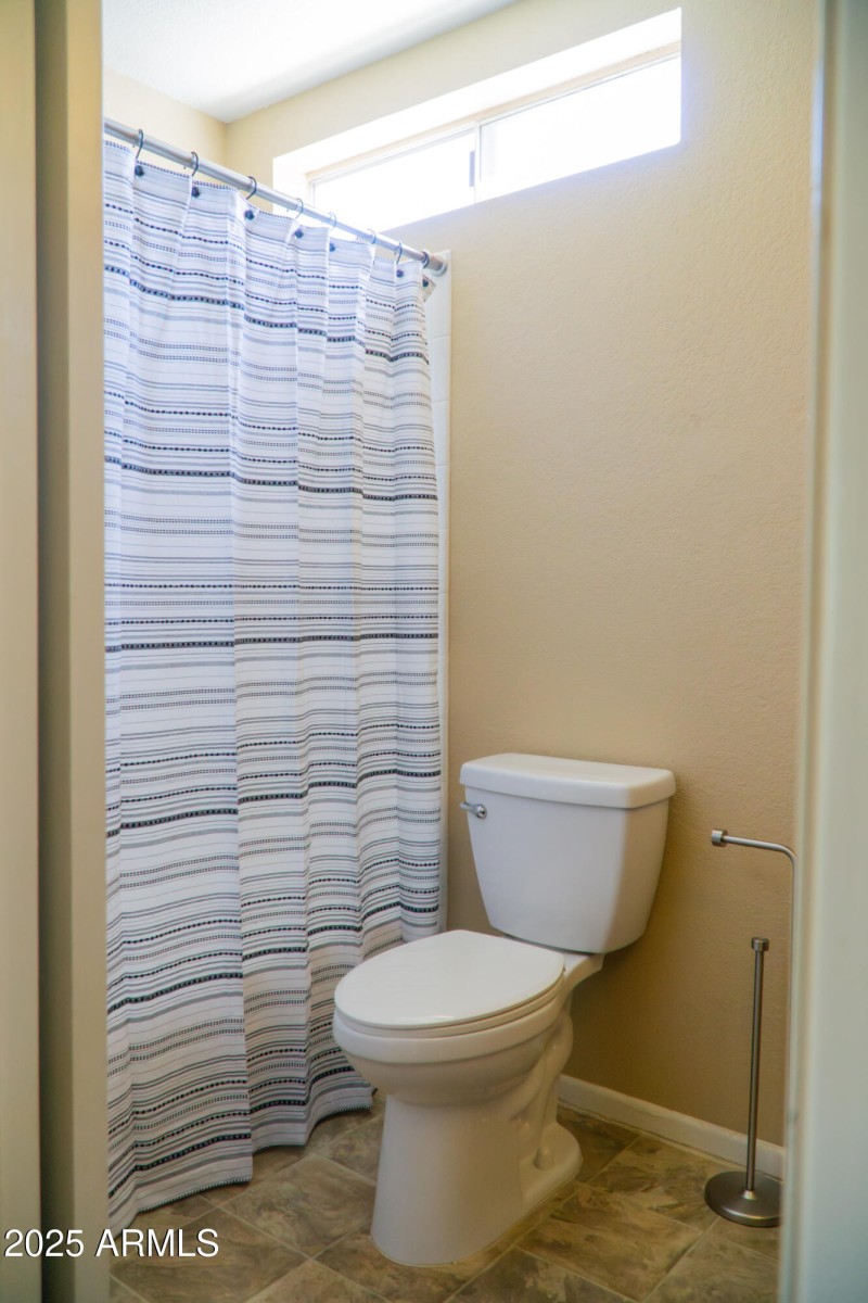 (30) Bathroom