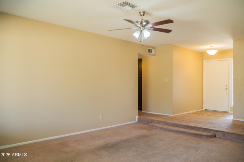(18) Living Space