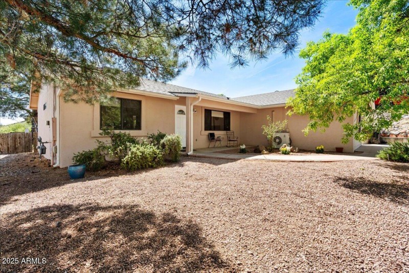 03-Front Yard