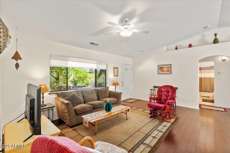 06-Living Room