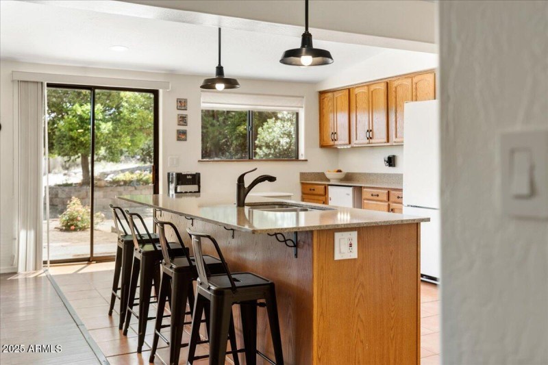08-Kitchen Detail