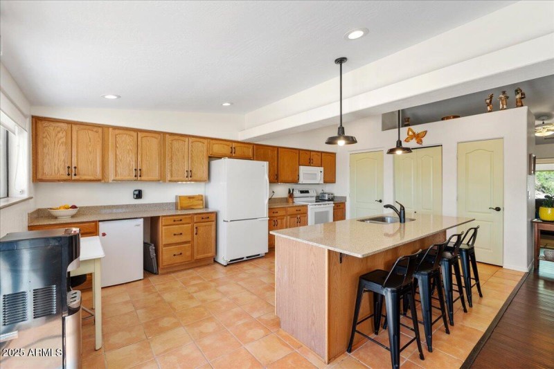 10-Kitchen