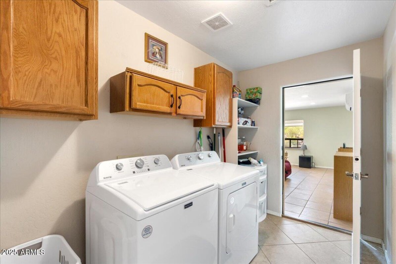 14-Laundry Room
