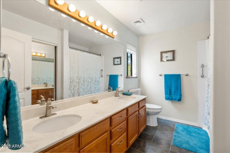 20-Primary Bathroom