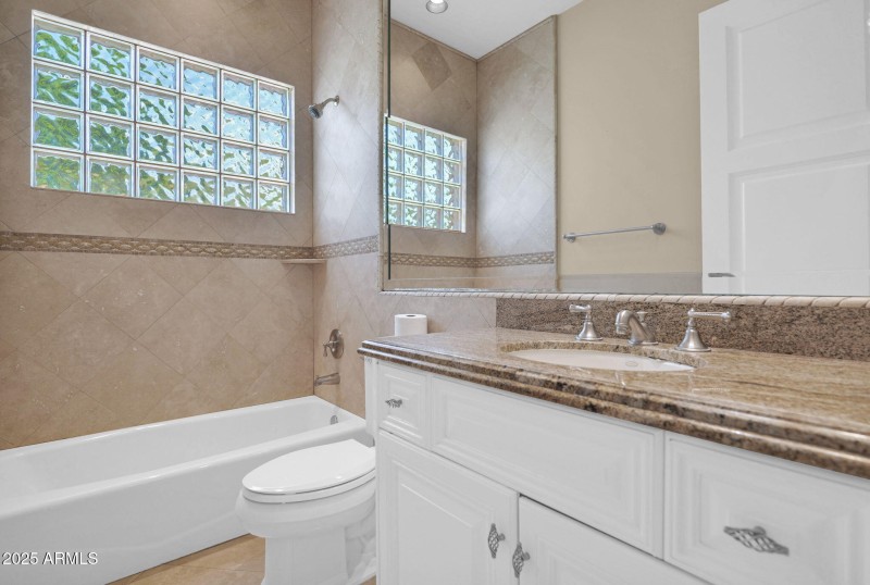 En Suite Guest bath