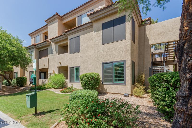 02 Desert Cove