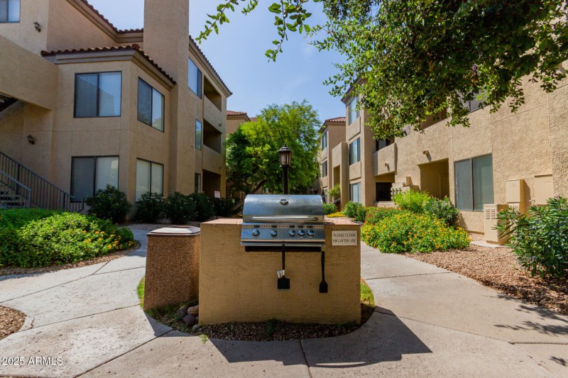 40 Desert Cove