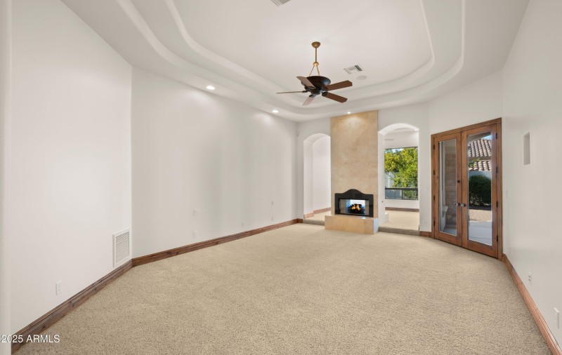 Primary Bedroom3