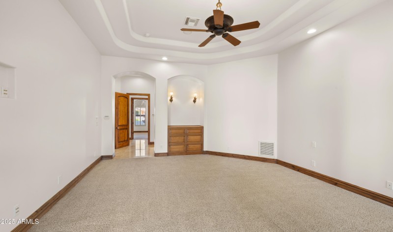 Primary Bedroom4