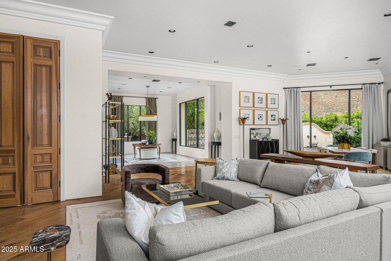 09great room living2