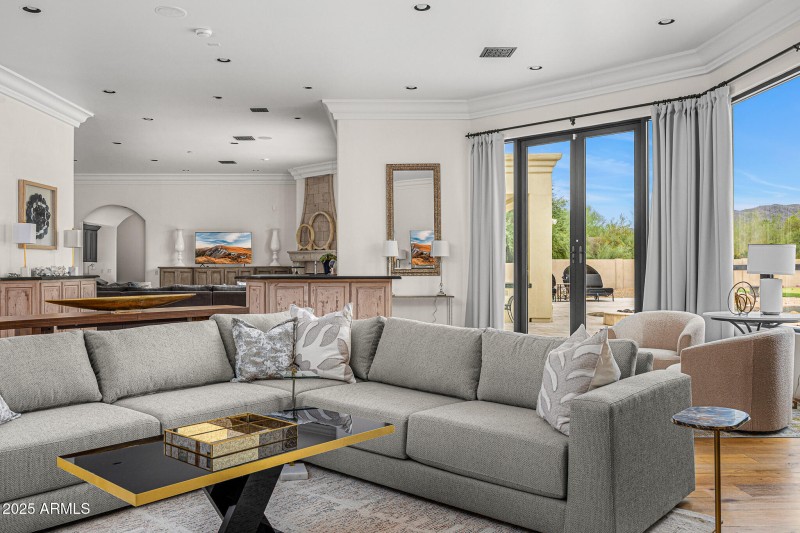 09great room living3