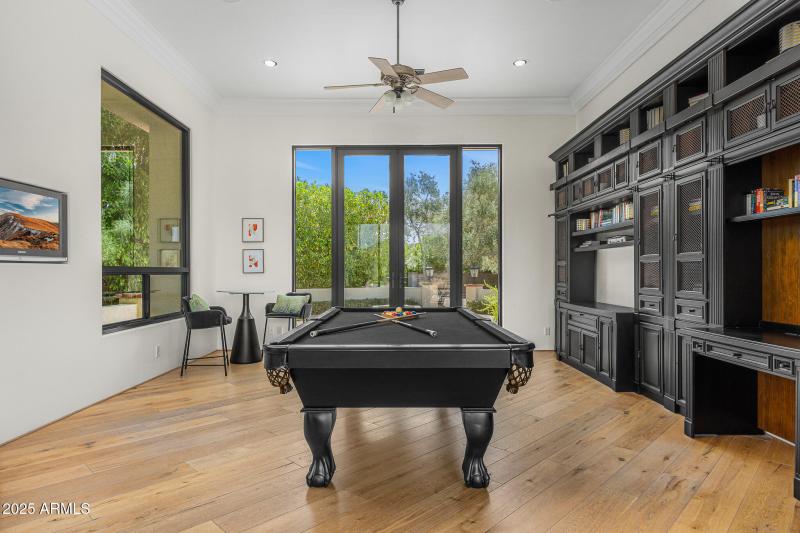 32home office lounge