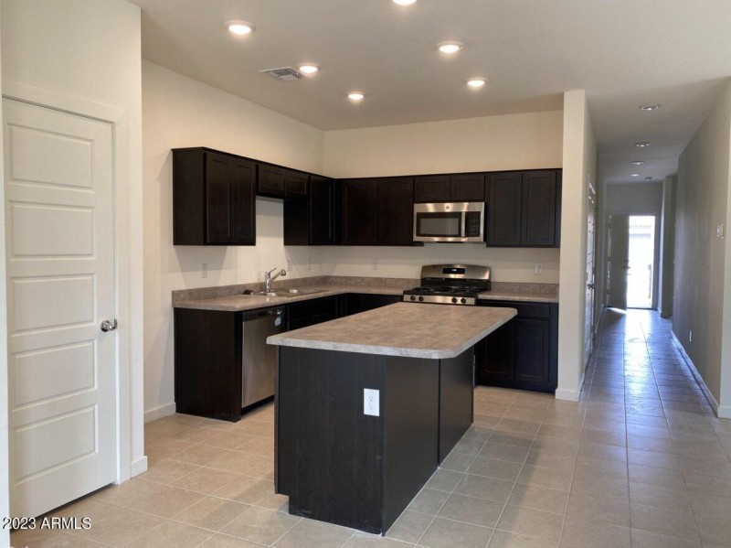 danHlajWR-ewVPDYUDSnUw