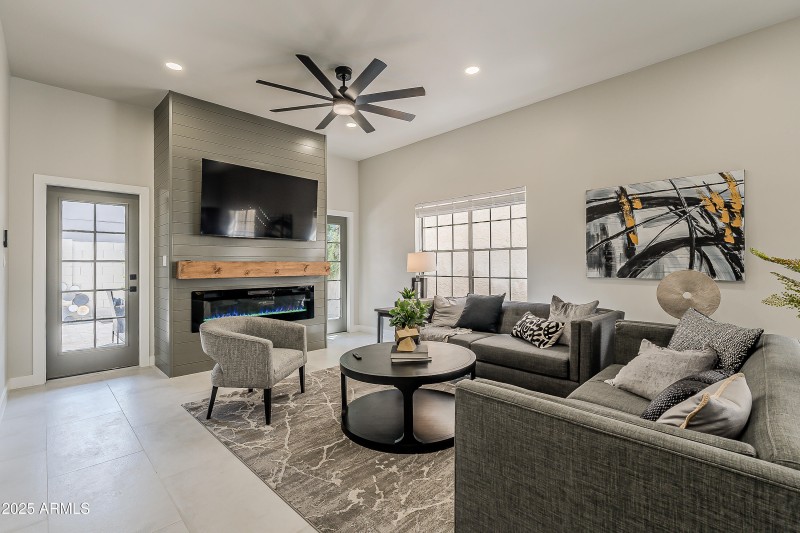 Nopal Ave-29