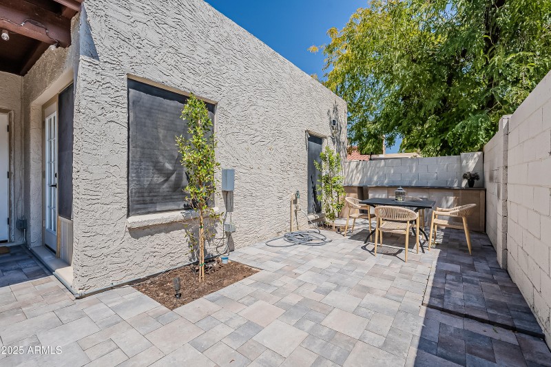 Nopal Ave-50