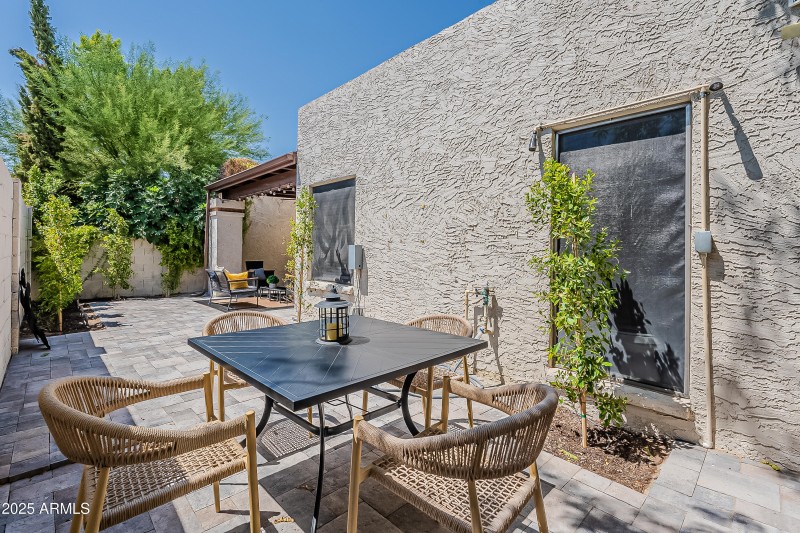 Nopal Ave-52