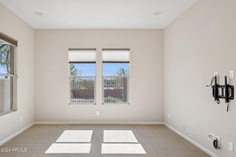 27-web-or-mls-17662-blaze-ln