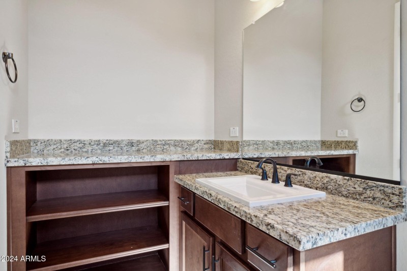 35-web-or-mls-17662-blaze-ln