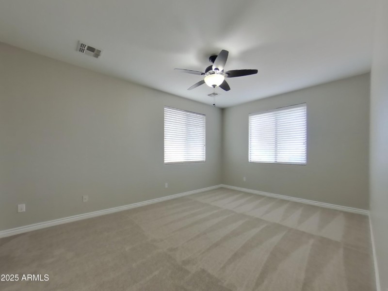 12_pc_7sv0tbPhfw_PPSMbxyioG_layout_0