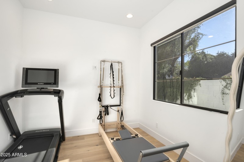 massage, meditation room