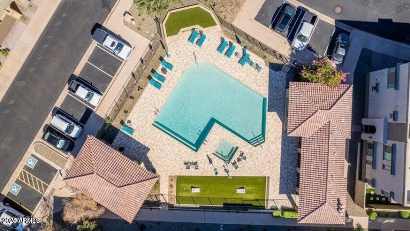 Community pool