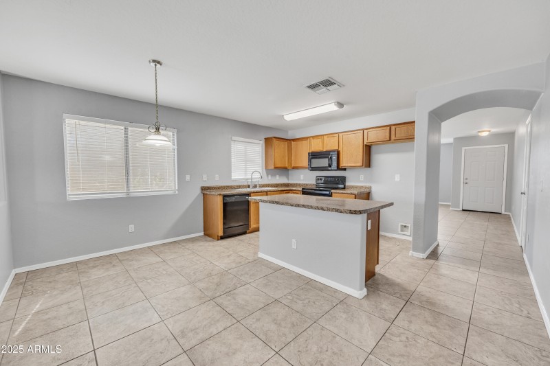 23679 W Wayland Dr_8