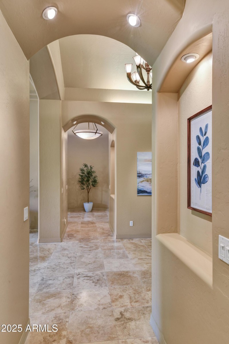 009_Entry Hallway Accent Lighting