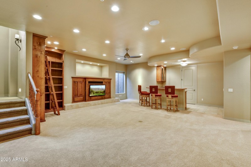 042_Lower Level Entertaining Area