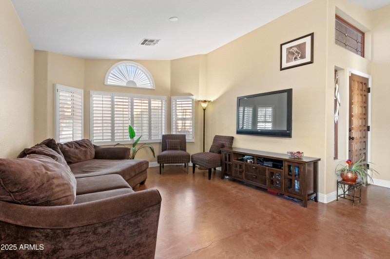 15402 N 45th Pl-9