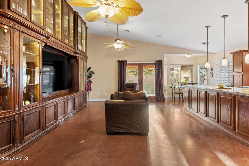 15402 N 45th Pl-12