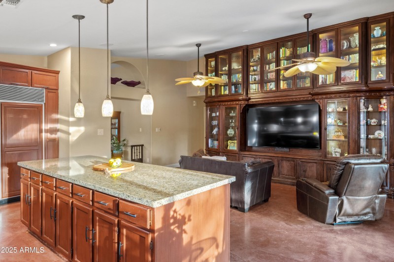 15402 N 45th Pl-15