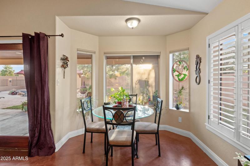 15402 N 45th Pl-17