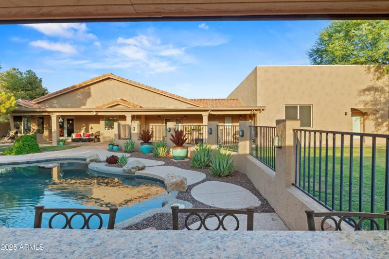 15402 N 45th Pl-40