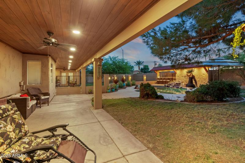15402 N 45th Pl-47